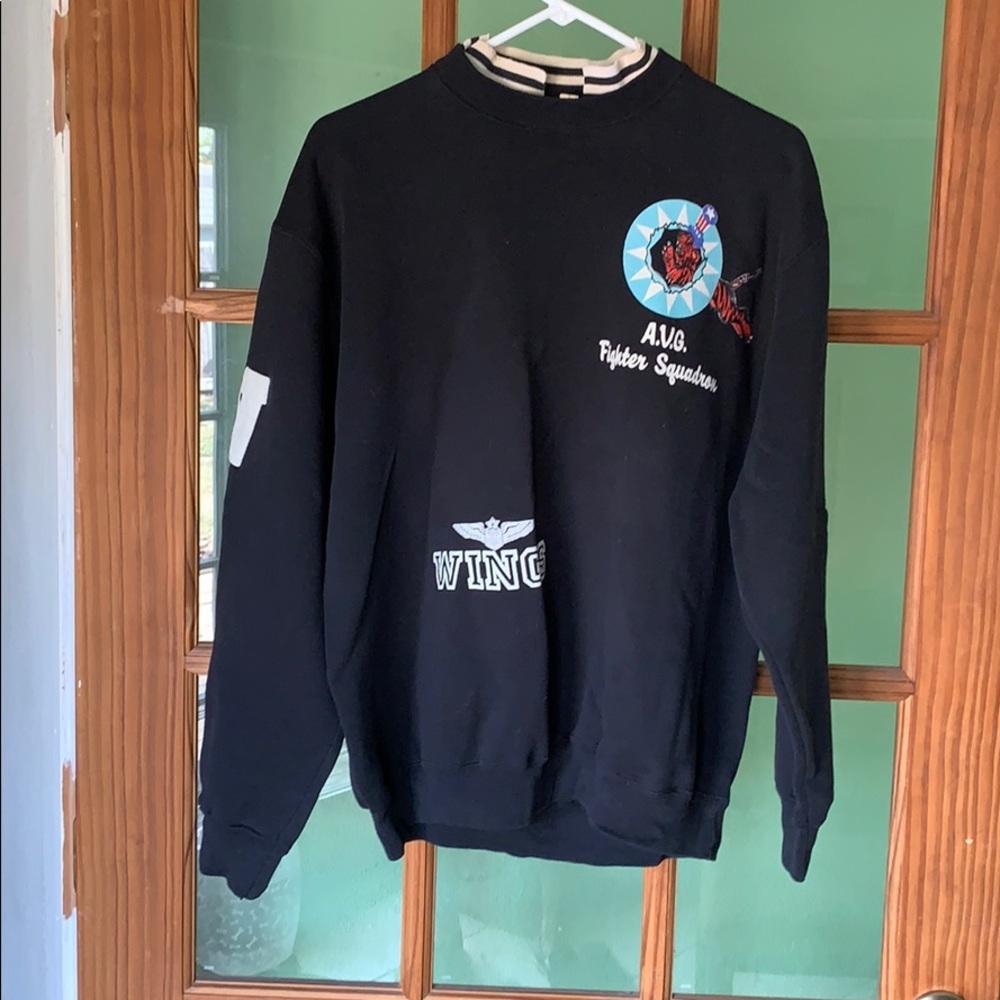 Sweatshirt